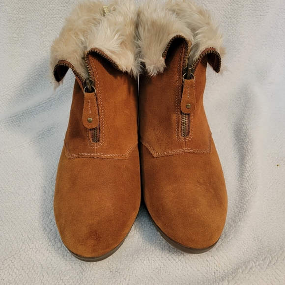 Sporto Chestnut Brown Waterproof Seude Capri Zip Top Ankle Boot - Picture 3 of 11